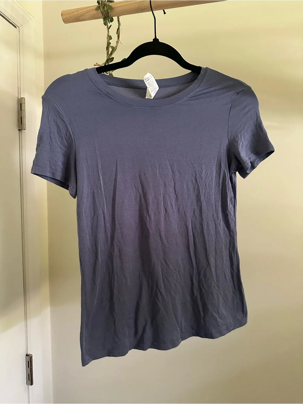 Alo Yoga Foundation Short Sleeve Tee Shirt Slate Blue Modal Jersey XS